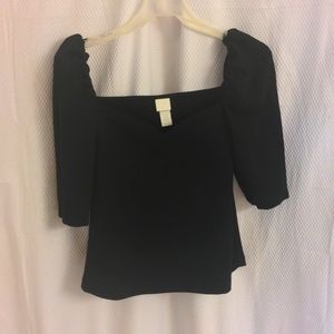 HM black puff sleeve top